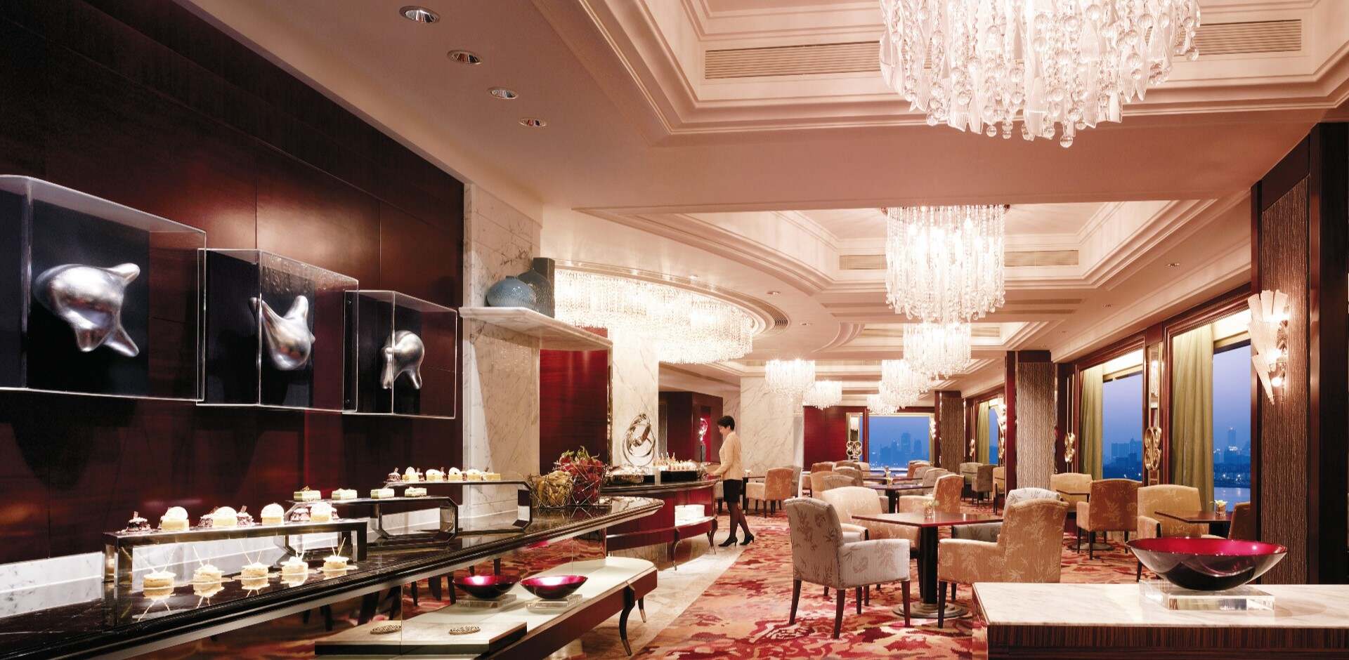 Rooms & Suites